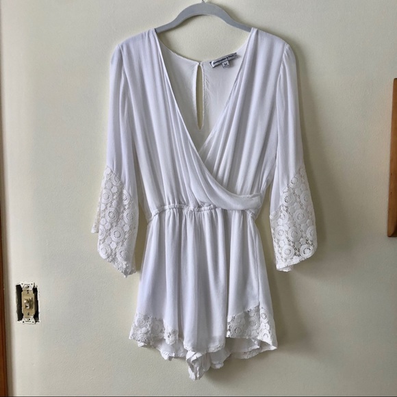 Abercrombie & Fitch Pants - Abercrombie & Fitch • white lace romper